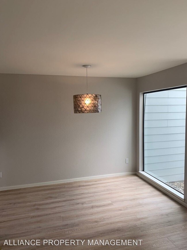 Foto del edificio - 2 br, 1.5 bath House - 433 Carrillo Street #B