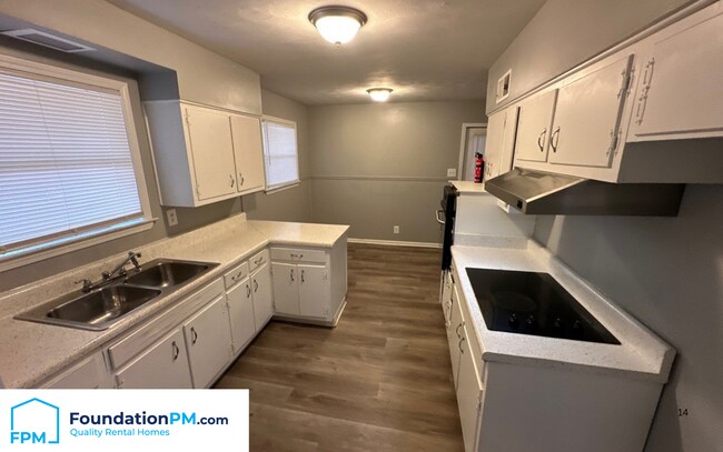 Building Photo - 2582 Capewood Dr