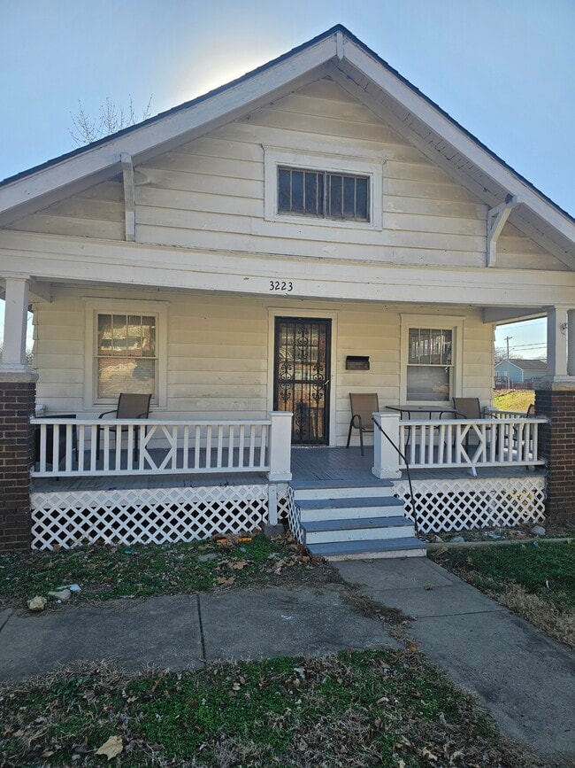 Building Photo - 3223 Cleveland Ave