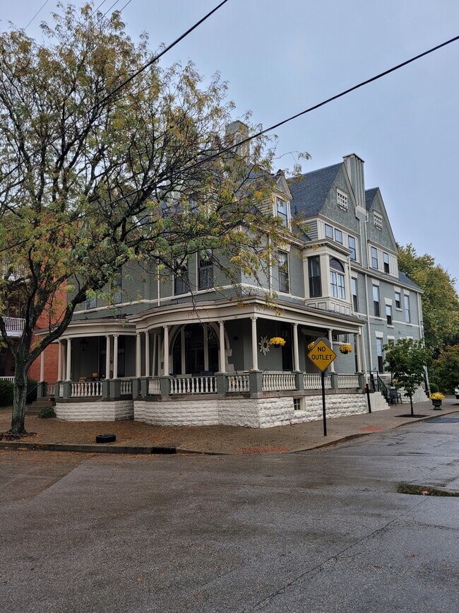 Foto del edificio - 530 Garrard St