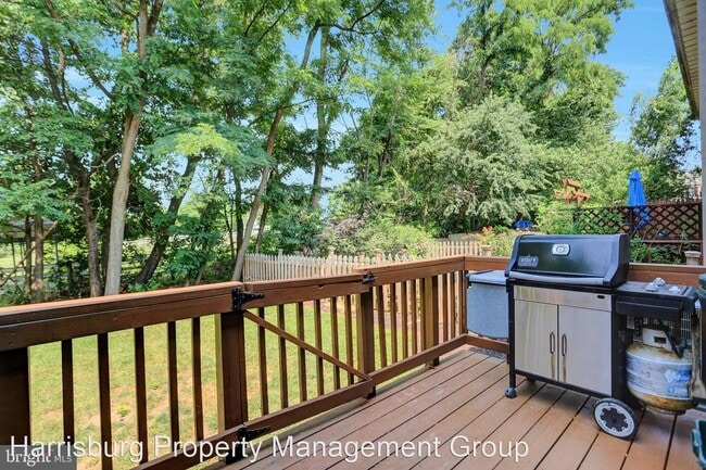 Building Photo - 2 br, 1.5 bath House - 4128 Kittatinny Dr