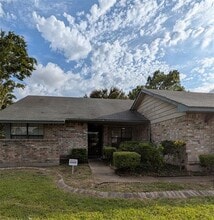 Building Photo - 2501 Slaton Dr