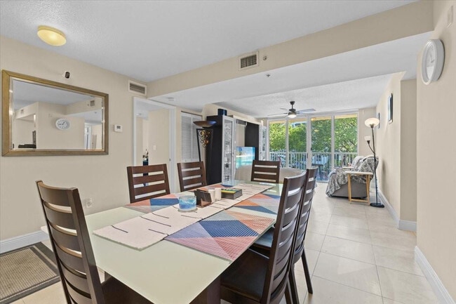 Foto del edificio - 609 E Sheridan St