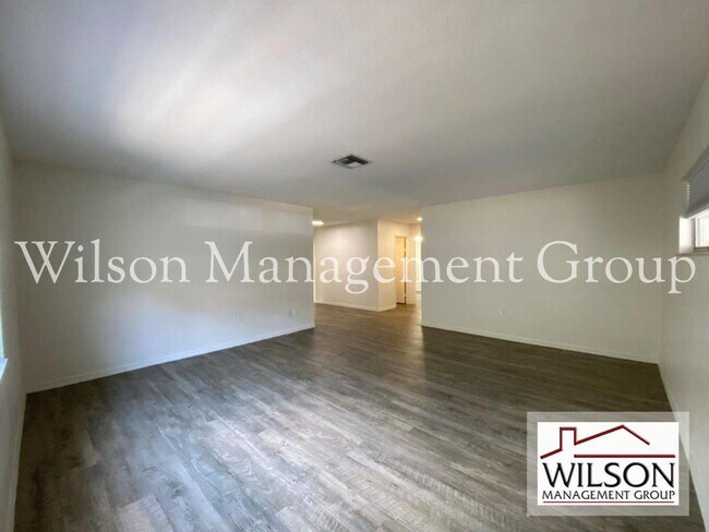 Building Photo - 2 br, 1 bath House - 631 Rugby Street