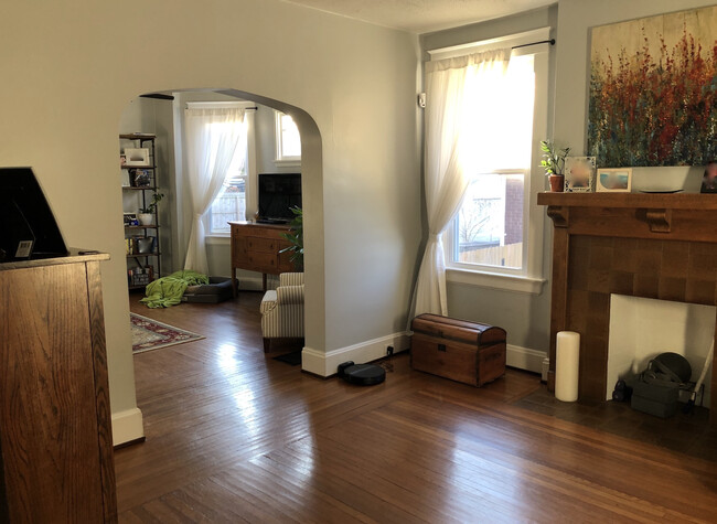 Front Room, taken from entrance - 2565 Irving Pl