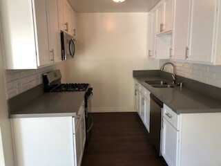 Building Photo - 1801 Bedford Ln