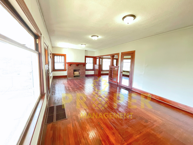 Foto del edificio - 4 bedrooms 1.5 bathroom house