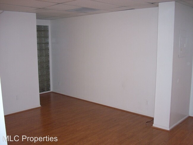 Building Photo - 2 br, 2 bath Apartment - 996 Greenwood Ave