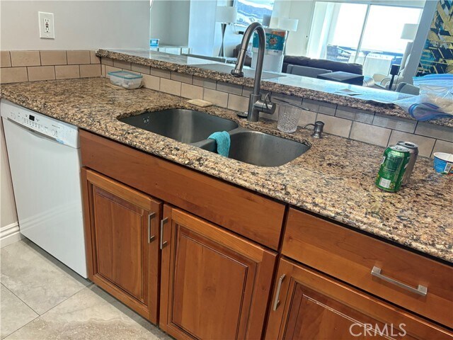 Building Photo - 525 E Seaside Way