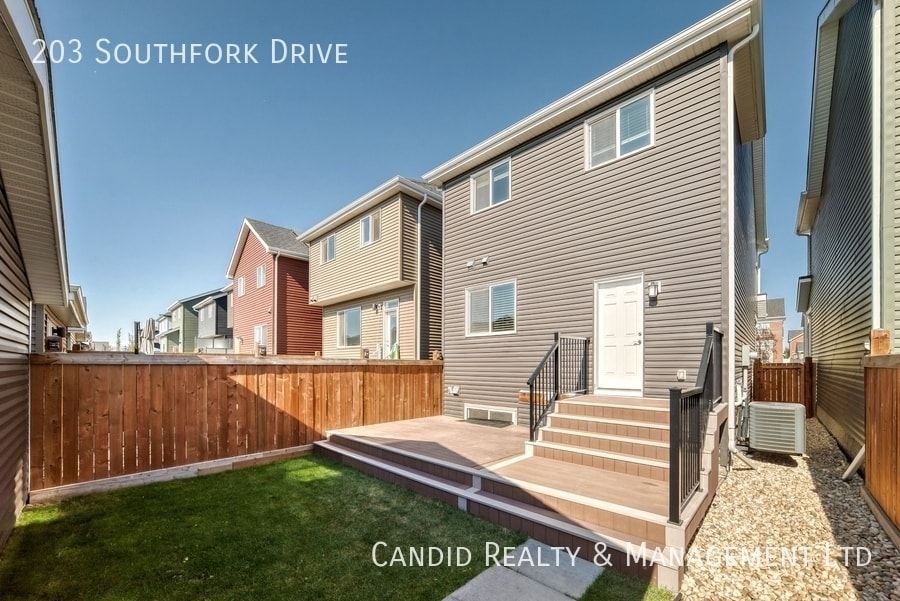 Building Photo - Three Bedroom Full House for rent
