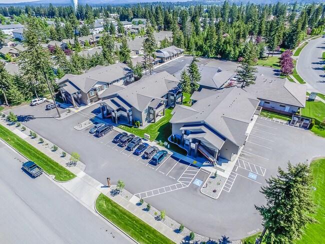 Building Photo - 6814 N Pinegrove Dr