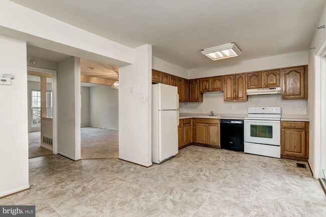 Building Photo - 14810 Ashford Ct