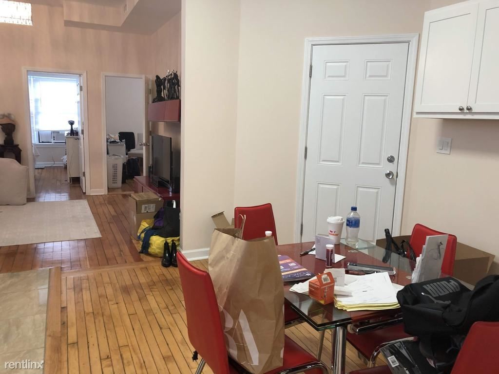 Foto principal - 3142 W Cermak Rd