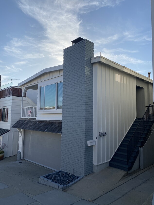 Exterior - 117 Marine Ave