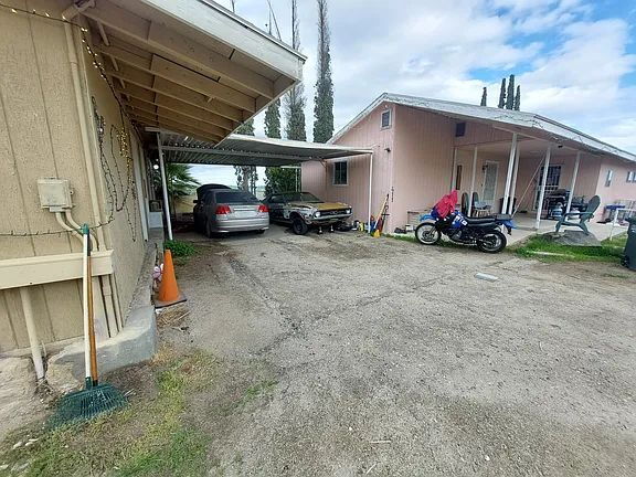Foto del edificio - "Charming 3-Bedroom Haven with Cozy Fireplace in Maricopa – Spacious 2264 Sq Ft Retreat!"