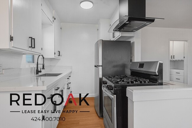 Foto del edificio - 6303 Cherry Ave