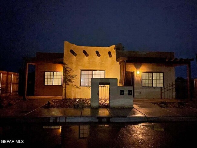 Foto del edificio - 9124 San Fernando Ct