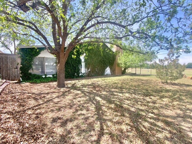 Foto del edificio - 2019 42nd St