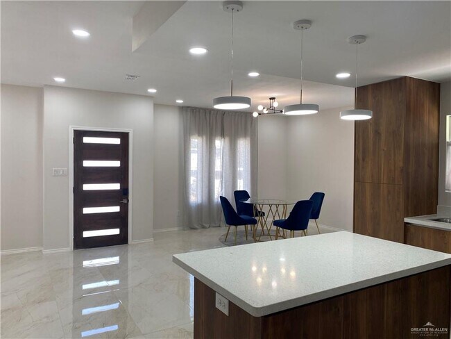 Foto del edificio - 17 Toni Ln