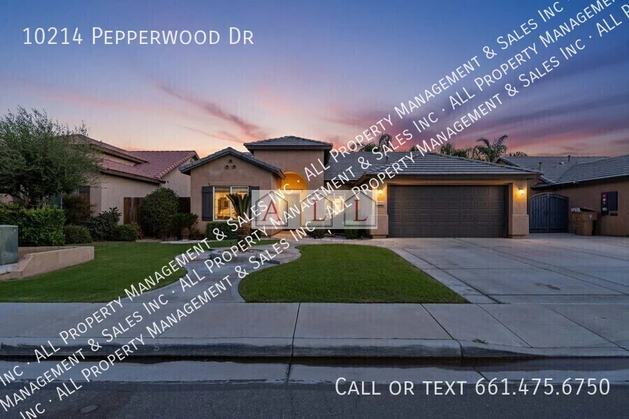 Foto principal - 10214 Pepperwood Dr