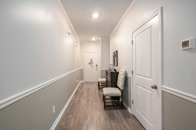 Foto del edificio - Family-Friendly 5-Bedroom Rental Home with...