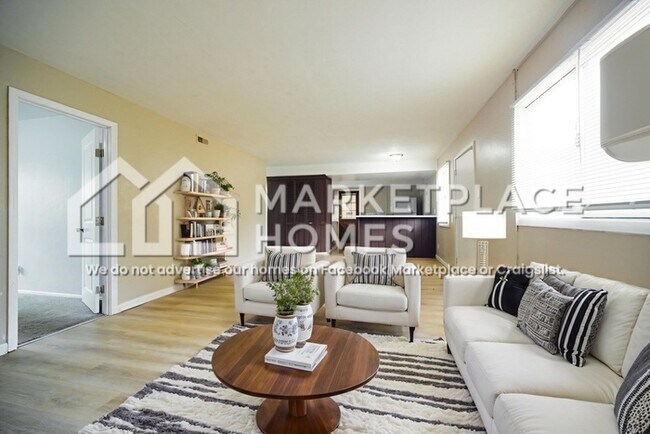 Foto del edificio - 6855 Woodhurst Dr