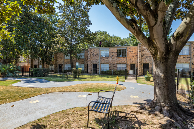 Foto del edificio - Riverside Oaks