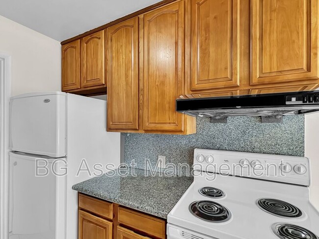 Foto del edificio - 3129 Carlson Blvd