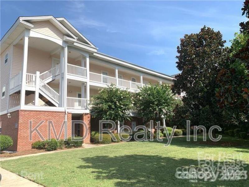 Foto principal - 9321 Meadow Vista Rd
