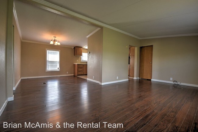 Foto del edificio - 3 br, 2 bath House - 585 Oak Hills Rd