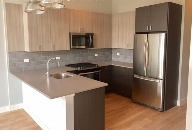 Foto del edificio - 3452 N Southport Ave