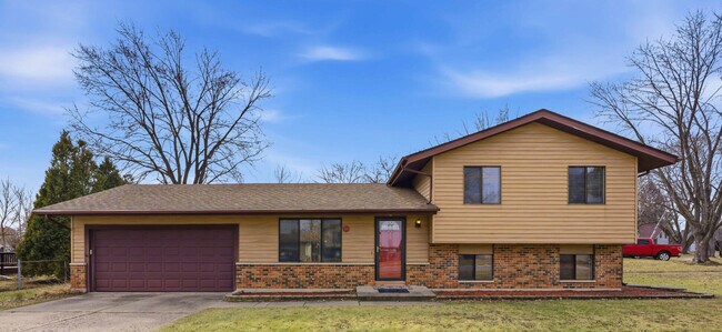 Foto del edificio - 409 Kensington Dr