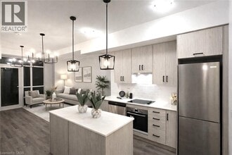 Building Photo - 461 Green Rd