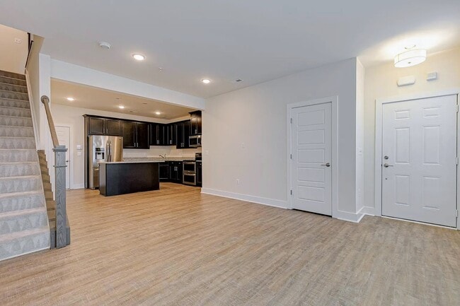 Building Photo - 4240 Broad Hill Dr