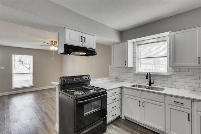 Building Photo - 406 Noble Ave