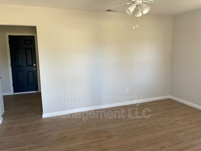 Foto del edificio - 3567 Daggett Rd