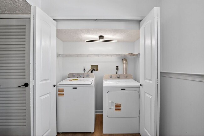 Building Photo - 11302 Golden Eagle Pl