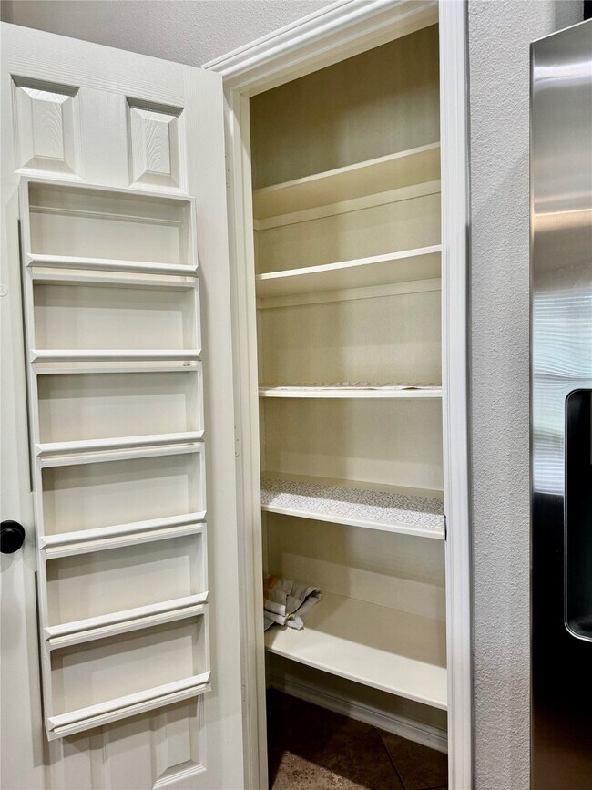 Foto del edificio - 28019 Canyon Wren Dr