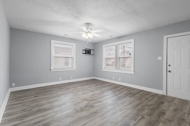 Building Photo - 817 Stafford St