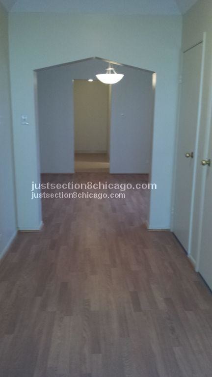 Building Photo - 7145 S Jeffery Ave