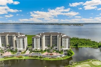 Building Photo - 11600 Court of Palms