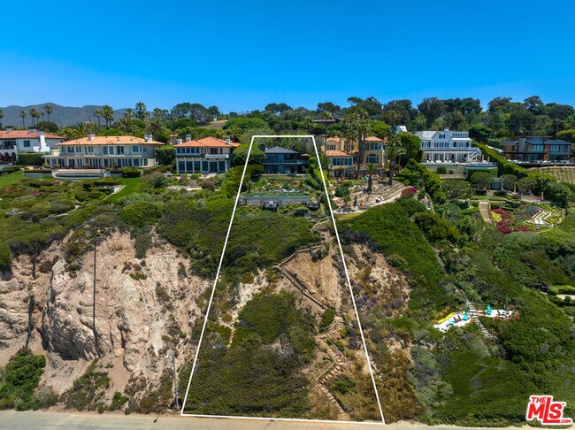 Foto del edificio - 7089 Birdview Ave