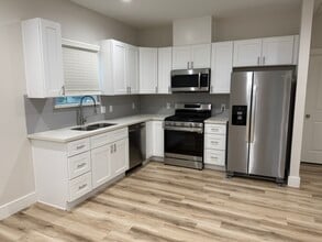 Building Photo - 9905 Excaliburs Ct