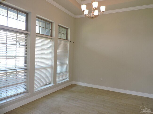 Building Photo - 4221 Essex Terrace Cir