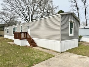 Building Photo - 111 Peggy St