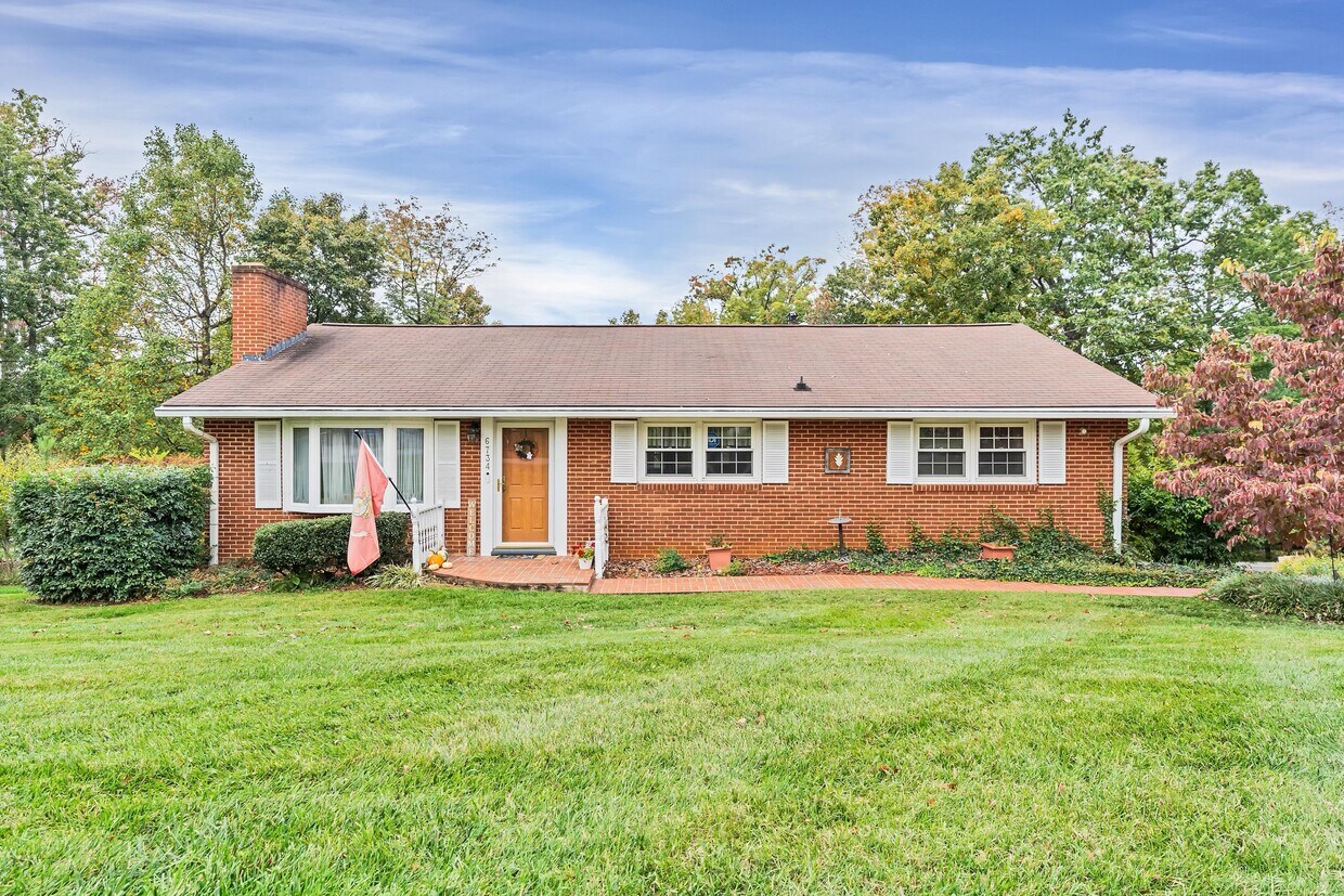 Foto principal - 6734 McKinney St