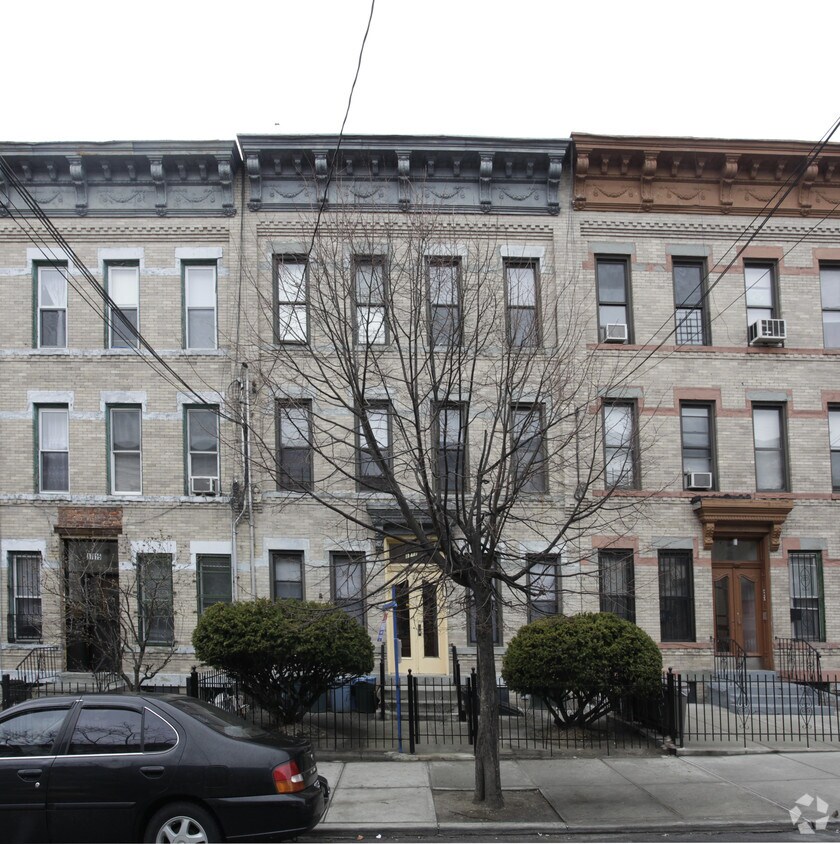 Building Photo - 1717 Stanhope St
