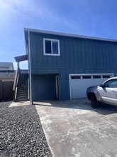 Building Photo - 1809 Caroline Ln