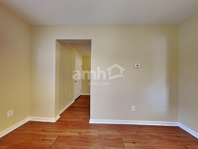 Foto del edificio - 132 Hitching Post Pl