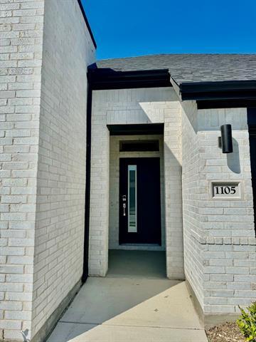 Foto del edificio - 1105 Mahogany Dr